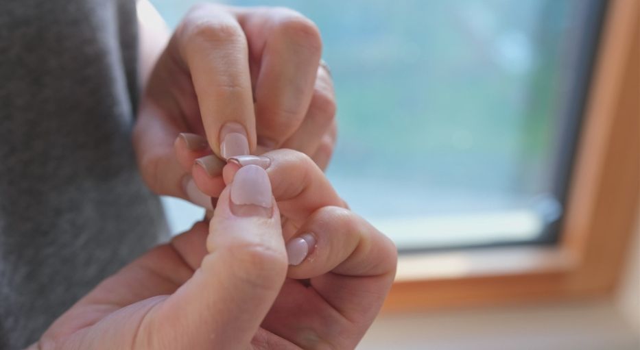 cuidados com o alongamento de unhas