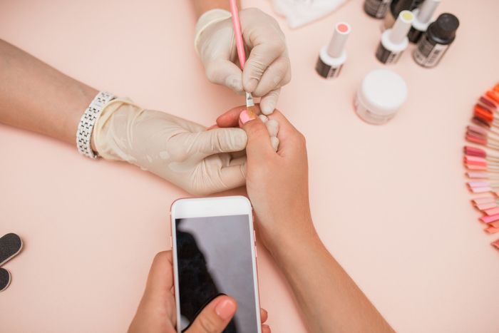 o que é banho de gel nas unhas