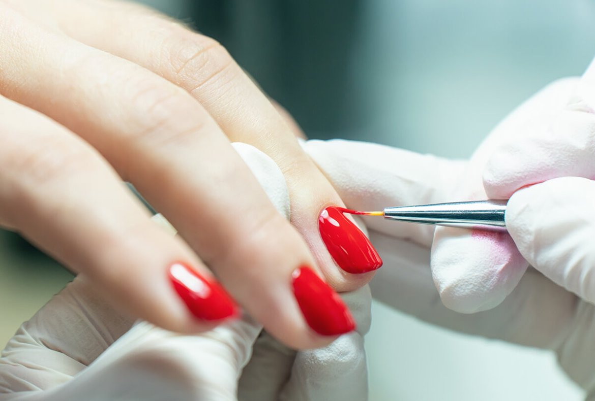 vermelho é uma das cores de esmalte do verão